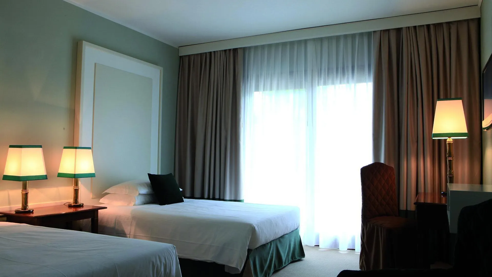 Blue Dream Hotel 몽셀리체