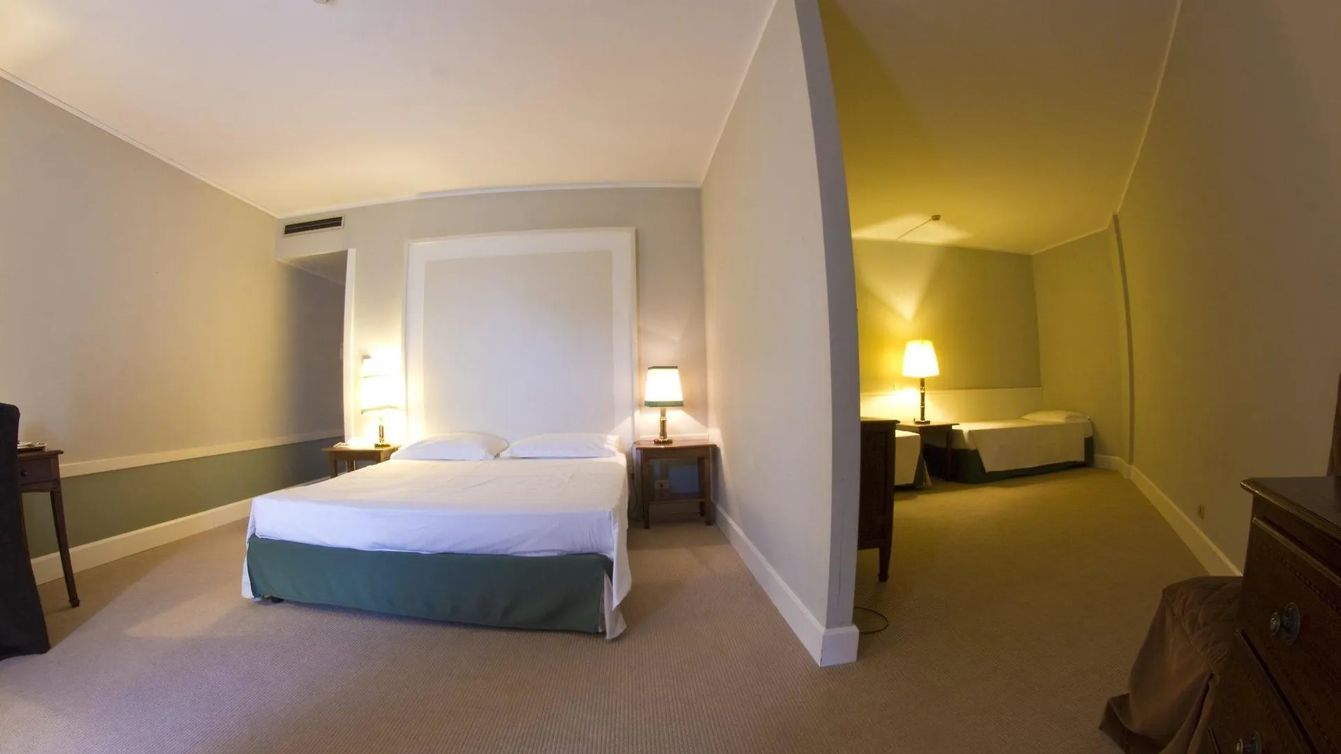 Blue Dream Hotel 몽셀리체