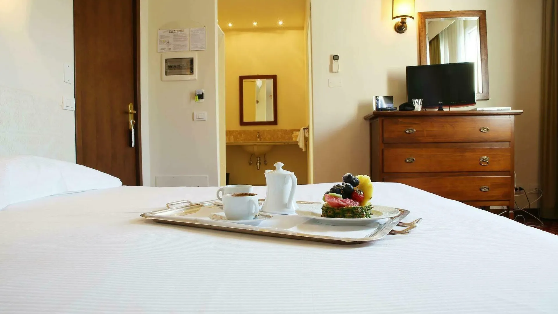 Blue Dream Hotel 몽셀리체 4*,  이탈리아